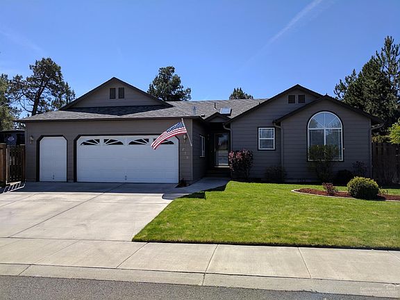 2nd image of 4270 SW Ben Hogan Dr
