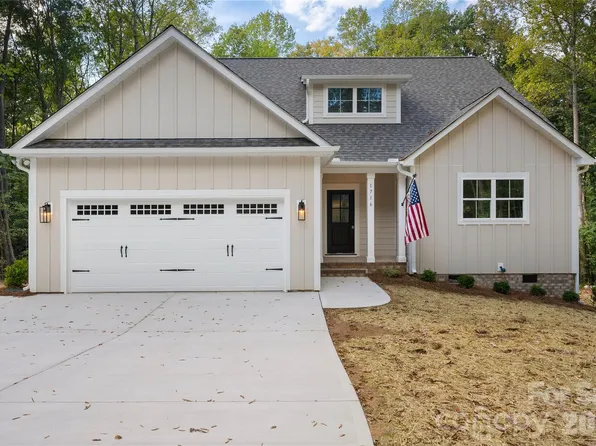 1716 Lake Lee Dr, Monroe, NC 28112
