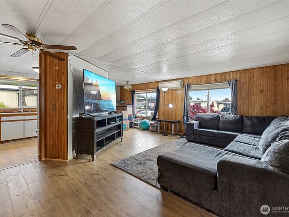 3rd image of 2600 E Division Street #90