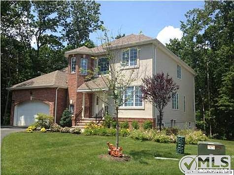 1st image of 109 Reagan Ct