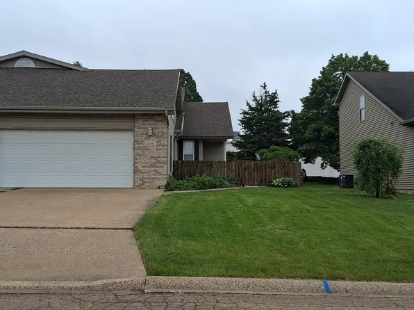 2710 Deer Ct #1, Ottawa, IL 61350