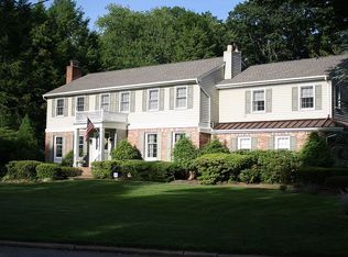 7 Carteret Rd, Allendale, NJ 07401