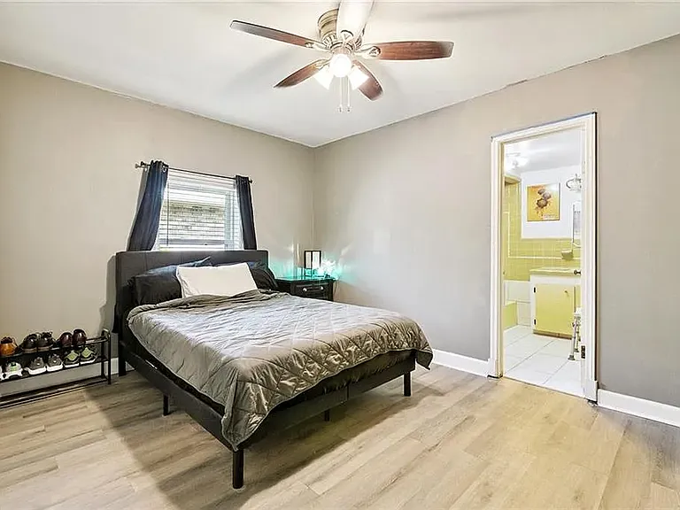 225 E Casa Calvo St — Photo 3