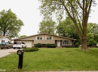 17 Schwartz Dr, Ottumwa, IA 52501