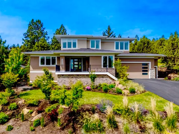 3304 NW Fairway Heights Dr, Bend, OR 97703