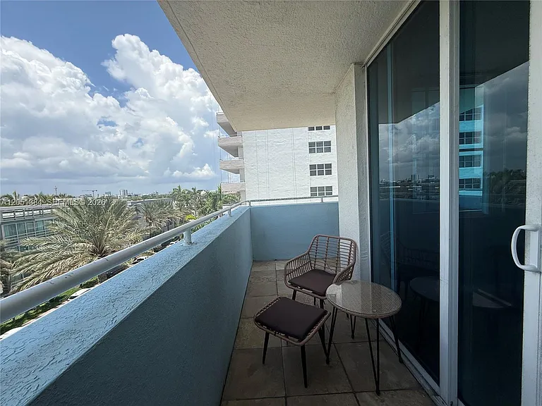 9201 Collins Ave #521 — Photo 25