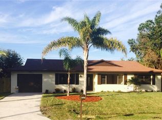 717 SE Lighthouse Ave, Port Saint Lucie, FL 34983