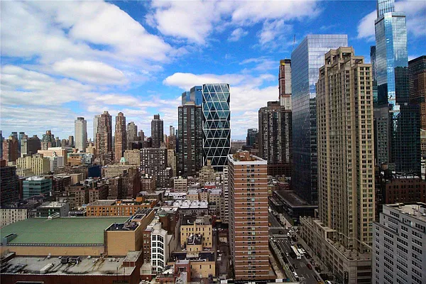 Sold by Engel & Völkers New York Real Estate | media 2