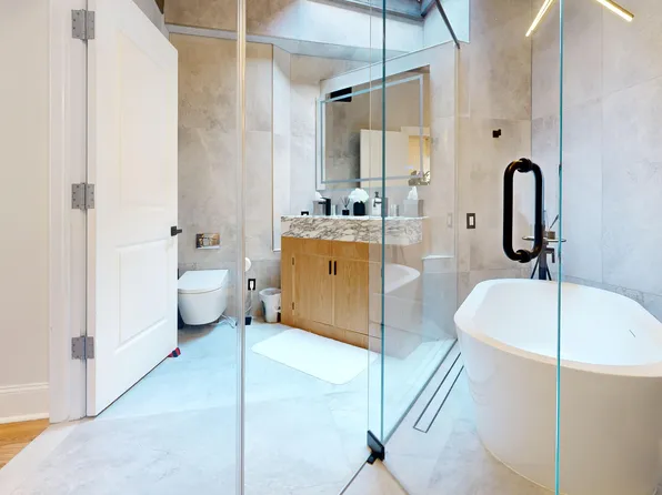 453 2nd Avenue image 3 of 26