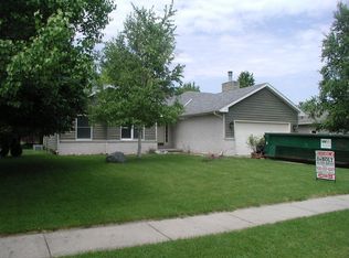 1183 Cindy Ln, Sandwich, IL 60548