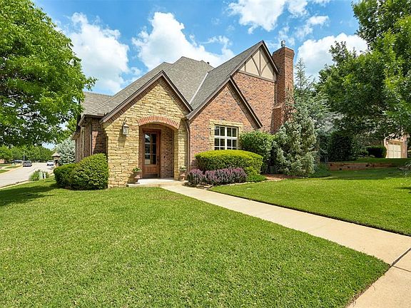 2nd image of 10512 Elmwood Forest Dr