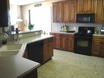 4th image of 161 Abbey Dr