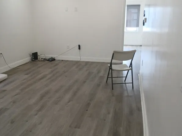 97 W 14th St Floor 1, Bayonne, NJ 07002