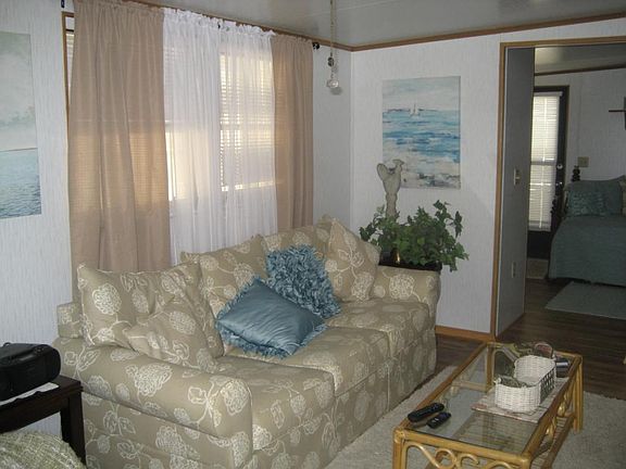 5th image of 6633 SE 54th Ln