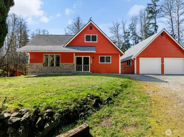 1269 Silver Lake Road, Oak Harbor, WA 98277