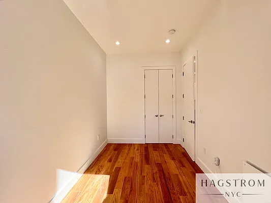 Rented by Hagstrom Management Inc | media 26