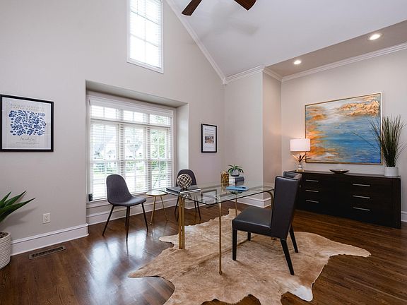 3rd image of 7 Germay Ct