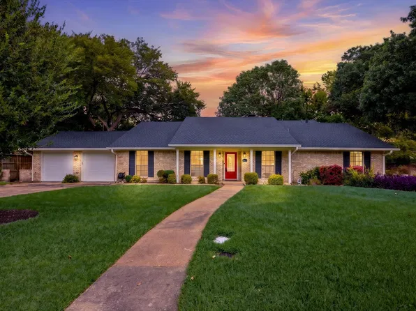 2811 Reedcroft Dr, Farmers Branch, TX 75234