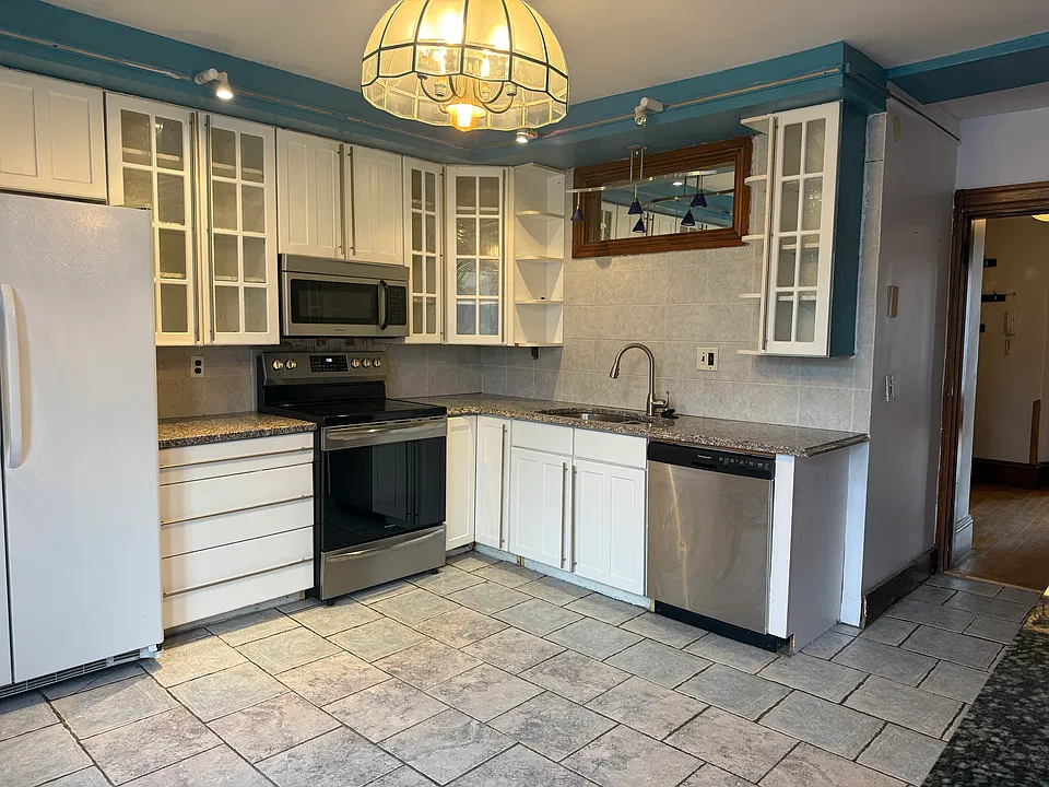 106 Water St #2