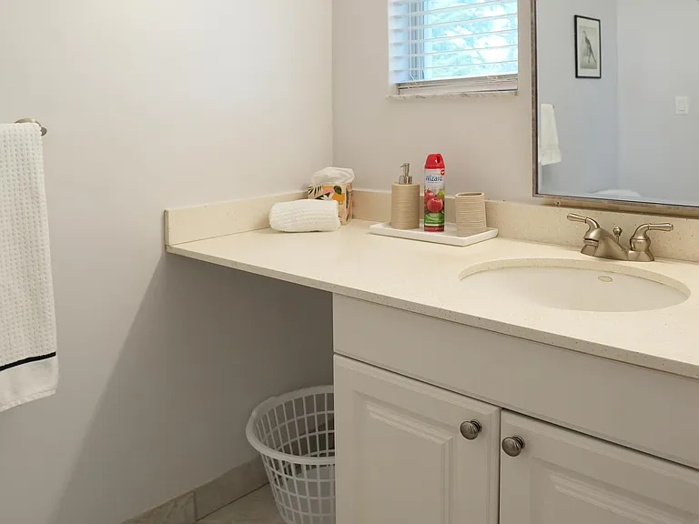 821 SW 13th Ct — Photo 25