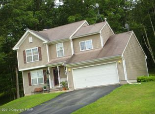 1006 Dorset Dr, Bushkill, PA 18324