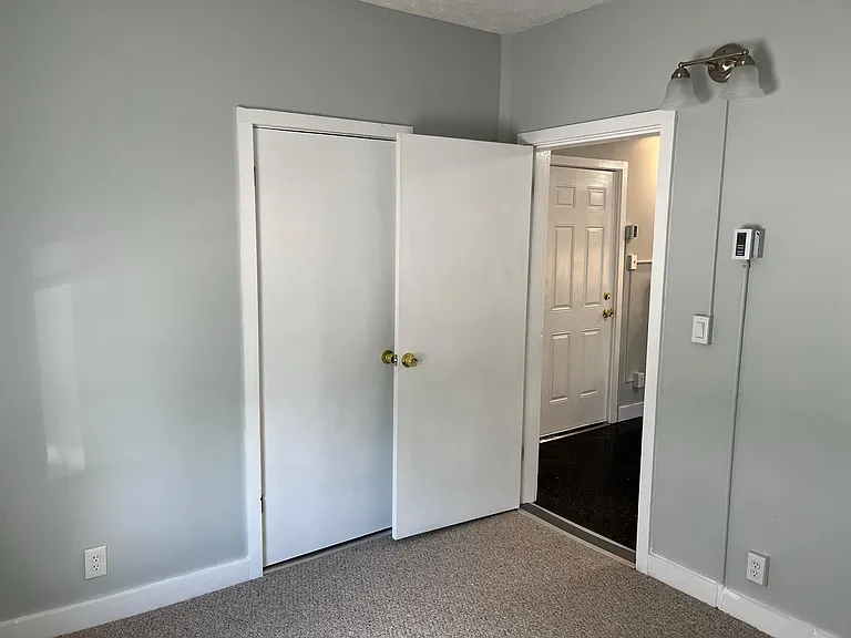 400 Harvard St #1 — Photo 13