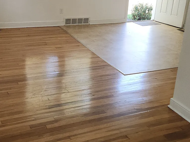 1001 E Washington St #1 — Photo 3