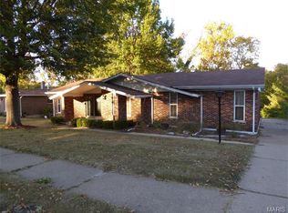 3685 Seville Dr, Florissant, MO 63033