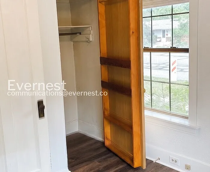 801 Smith St — Photo 16