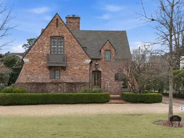 2445 Fairway Dr, Birmingham, AL 35213