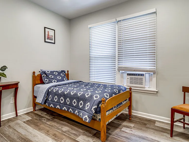 1466 Virginia Park Ave — Photo 17