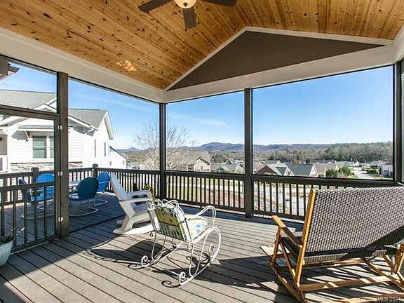 5th image of 18 Hardie Ct #142