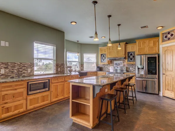 118 Saddle Ct, Bastrop, TX 78602