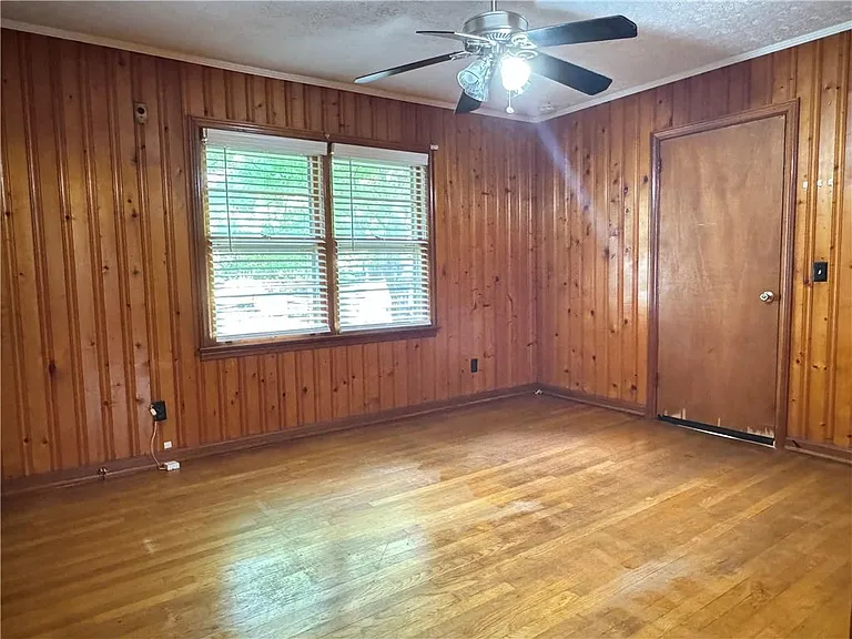 222 Pineview Dr — Photo 11