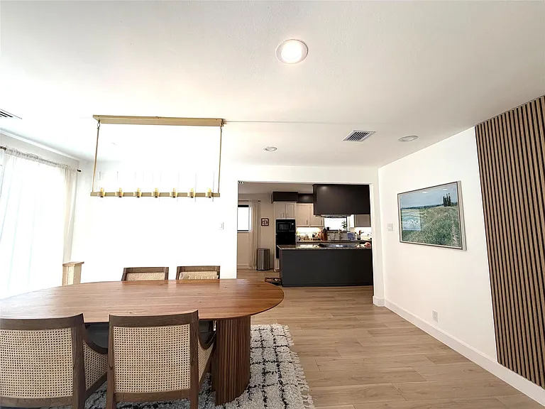 13914 Swiss Hill Dr — Photo 7