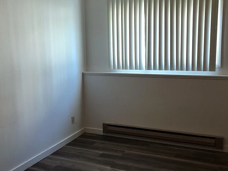 435 NE Kamiaken St — Photo 18
