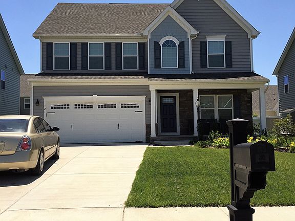 2nd image of 121 Oak Hill Ln
