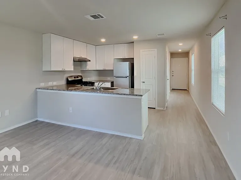 4220 Thalweg Way — Photo 4