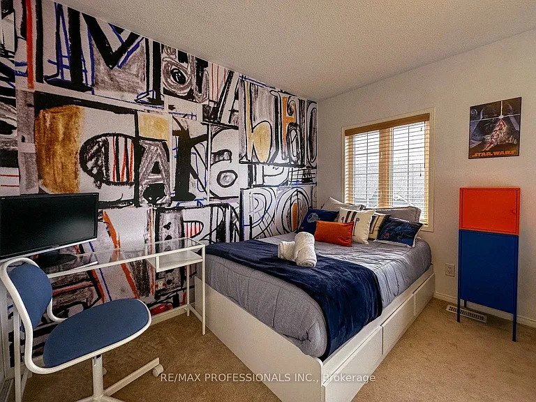 57 Green Briar Dr — Photo 18