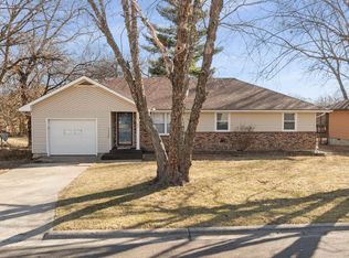 1305 S Madison Ave, Sedalia, MO 65301