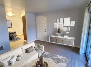 Village Montrachet, Seattle, WA 98148