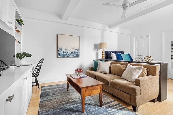 Sold by Compass | media 1