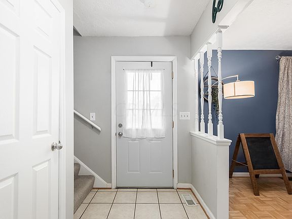 2nd image of 740 Brisbane Avenue