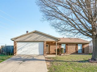 5300 Ragan Dr, The Colony, TX 75056