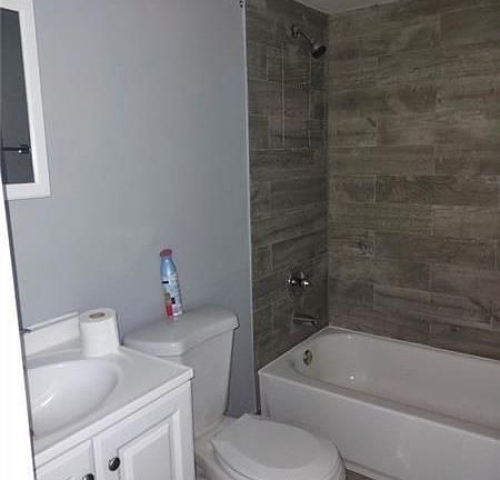 4th image of 207 NW 32nd Ct APT 104