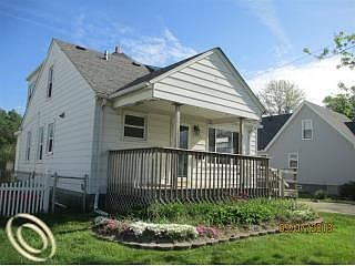 3rd image of 1304 Oxford Ct
