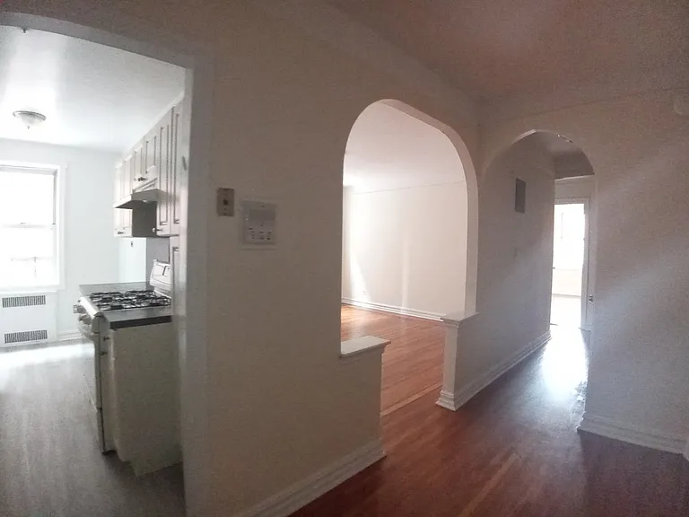 19th Ave — Photo 7