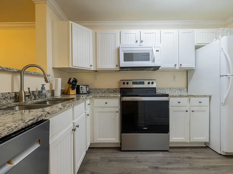 833 Old Greenville Hwy #1036 — Photo 10