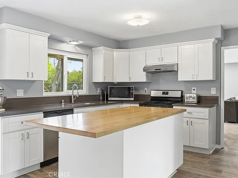 5500 Blanco Ave — Photo 9