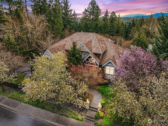 4th image of 2132 279th Drive SE